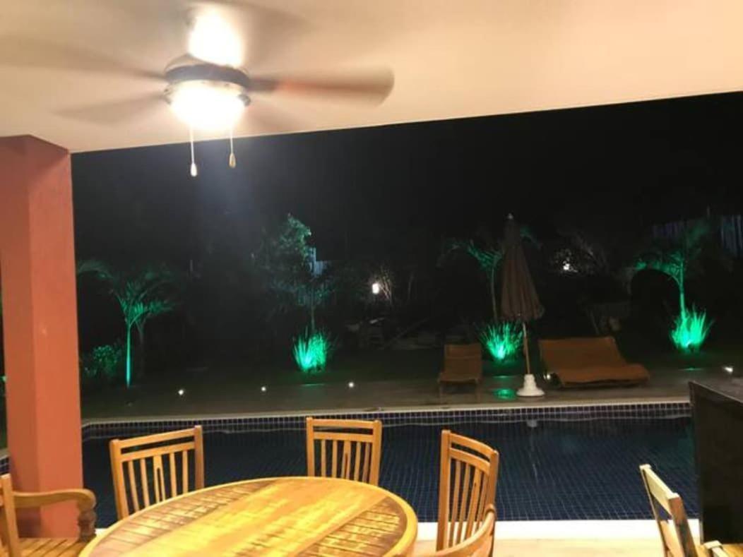 Casa Temporada - 4 Suites - Condominio Luxo - Piscina Extraordinaria - Praia De Itacimirim-Ba Camaçari Екстериор снимка
